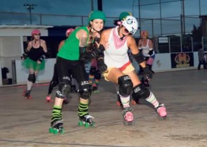 PermaMento tries to push Shamrocks jammer Pushy Brat out of bounds